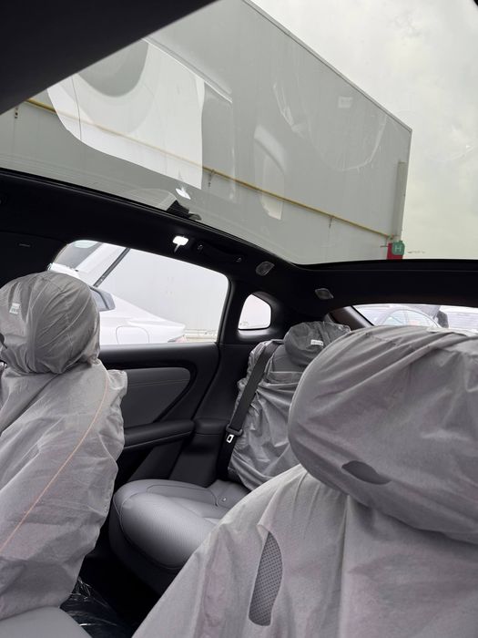 Changan neivo oq qora hamma rangidan bor