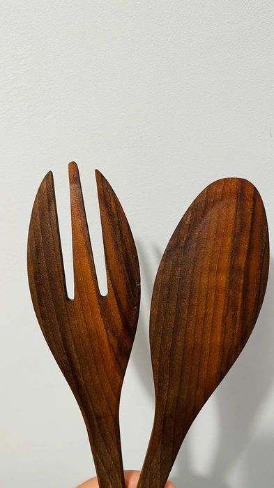 Прибори за сервиране от чист орех (салата)