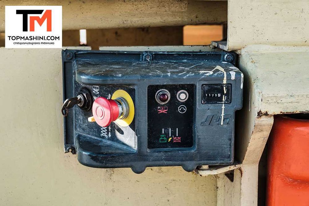 Ножична вишка JLG 3246 ES