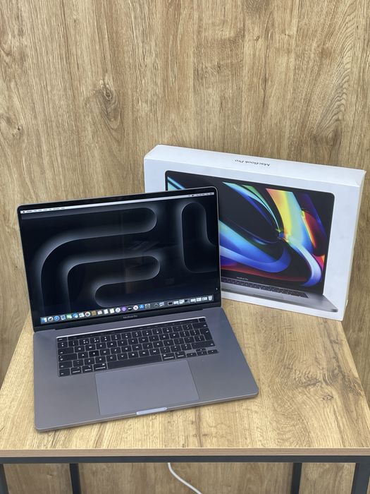 Macbook Pro 16 razmer 1 sikl full karobka