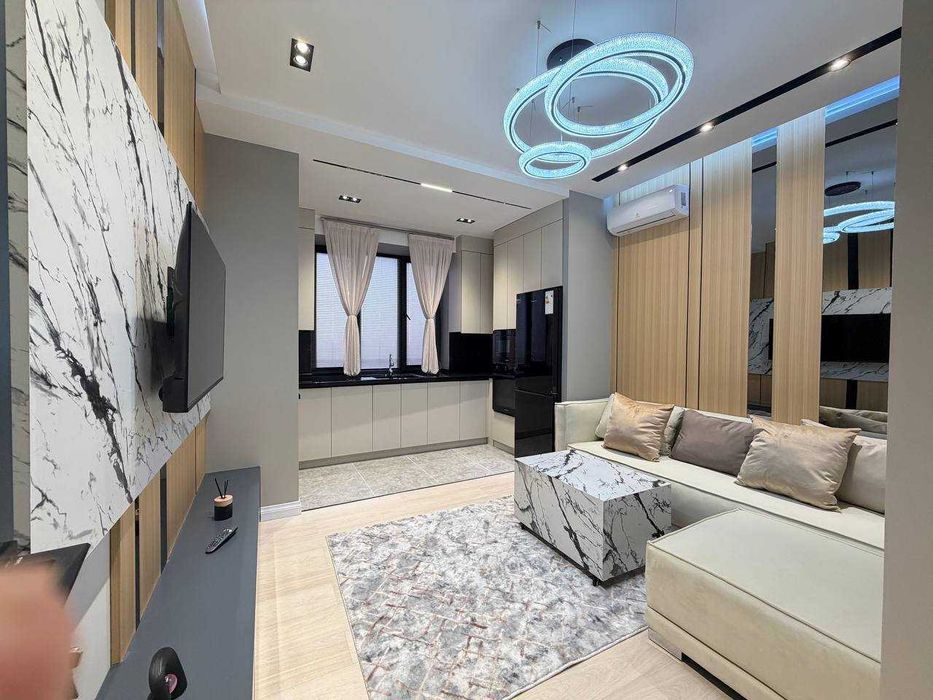 Сдается квартира 2ком 70м2  Айбек