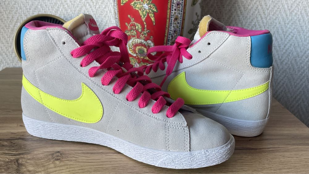 Нови кожени кецове Nike номер 37.5