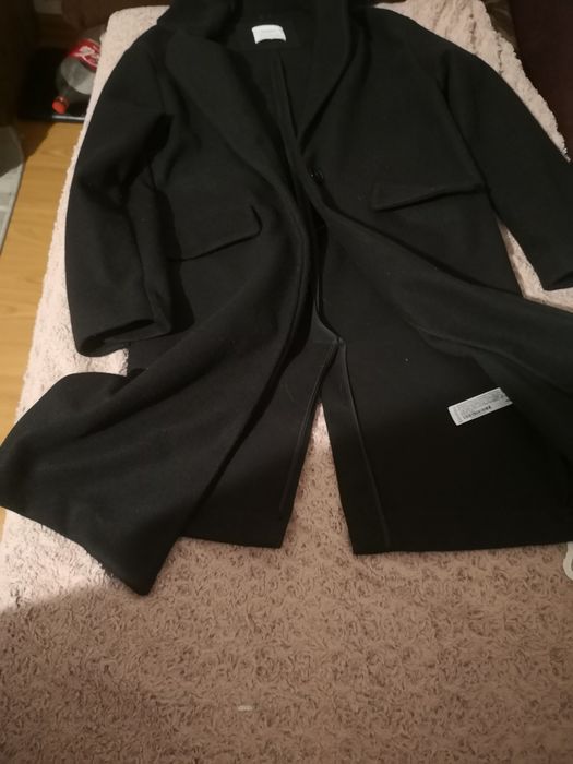 Palton Bershka marimea M