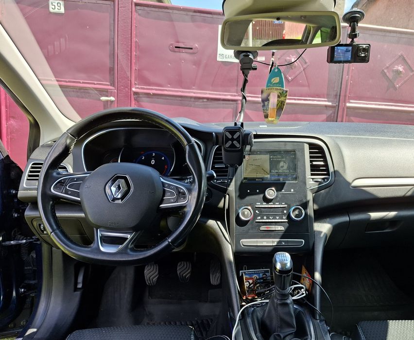 RENAULT Unknown Model 2018 — imagine 2
