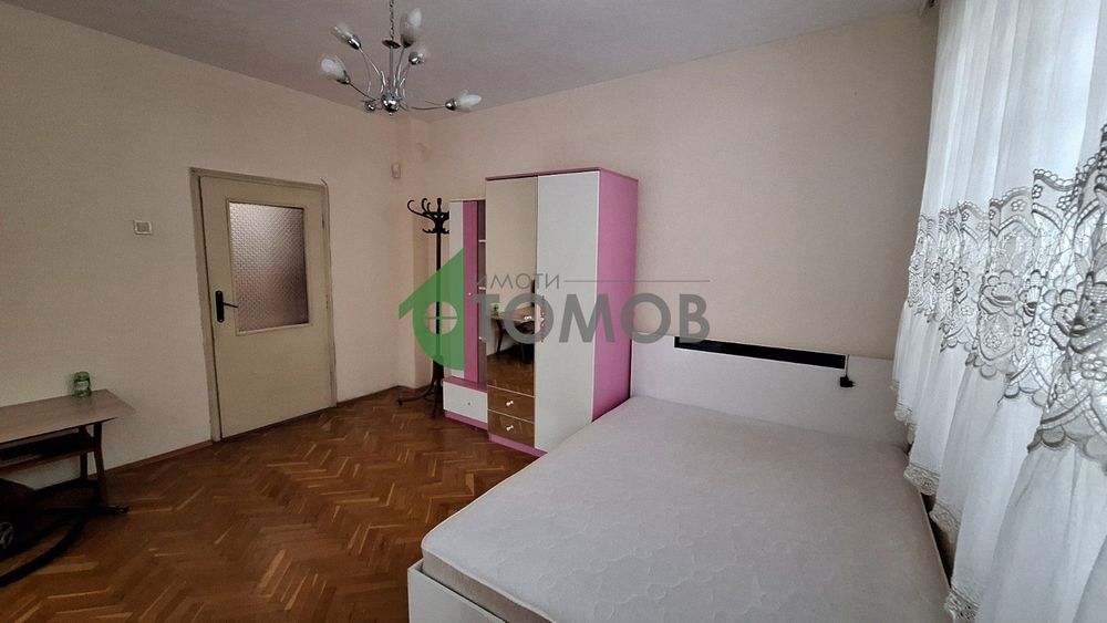 Продава се Тристаен апартамент в Стара Загора, Център - 82 кв.м за 1841 €/кв.м - Снимка #3