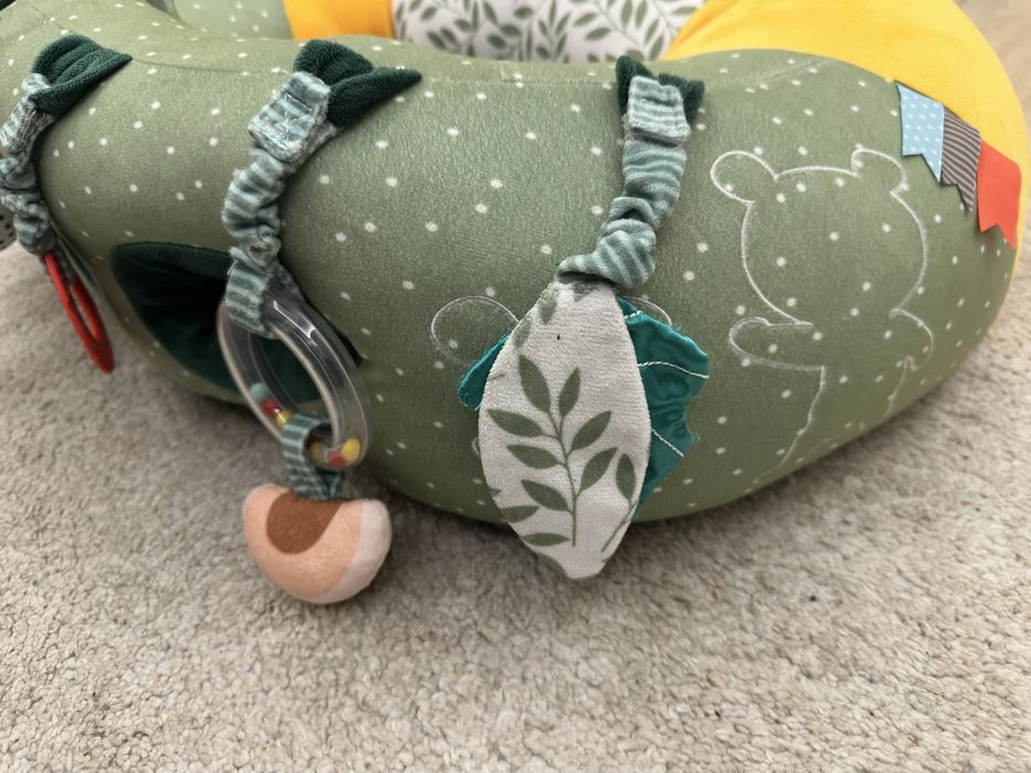 Бебешки пуф с активности Sophie la Girafe