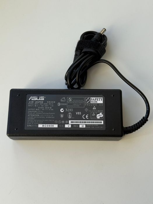 Продам блок питания для ноутбука