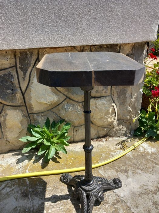 Se vinde o consolă și o putină