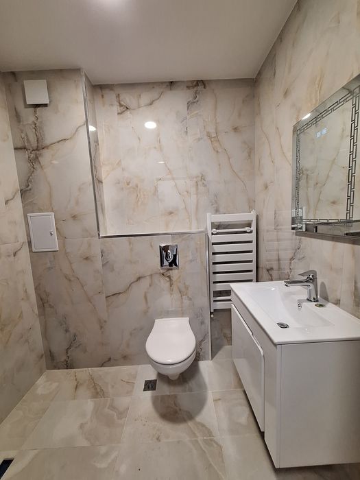 Дава се под наем Едностаен апартамент в Банско - 40 кв.м за 375 € - Снимка #1