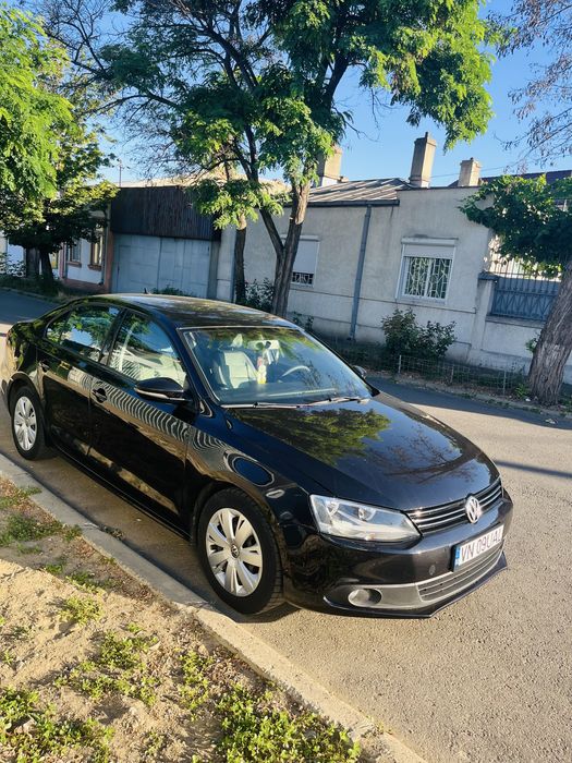 Vand vw jetta an 2013
