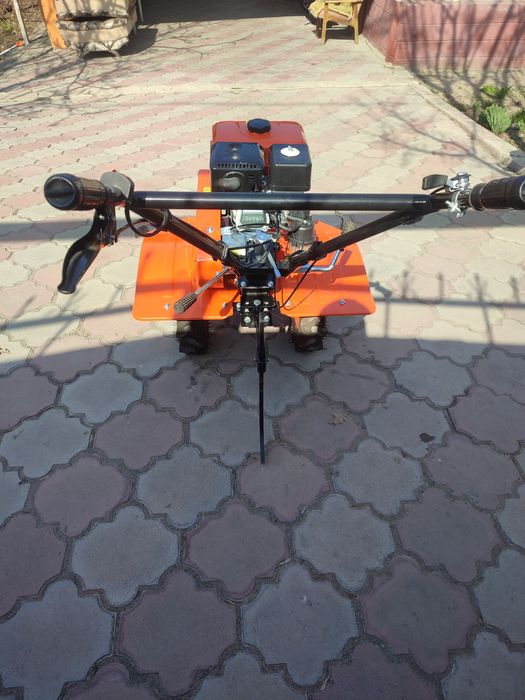 Культиватор (мотоблок )