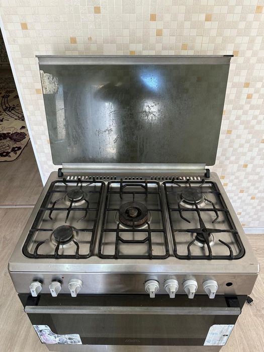 Газ Плита 5 комфочный продам!!!