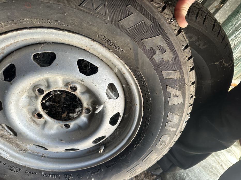 Шины с дисками на уаз и соболь трианжел