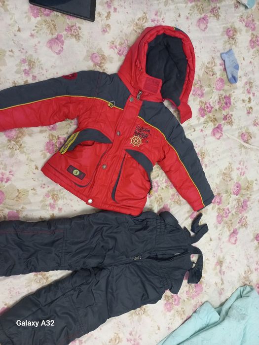 Дёшево, детский комбинезон с подарком!