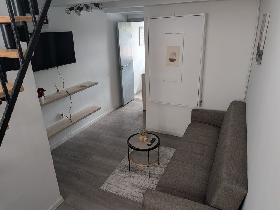 Închiriez apartament cu 1 camera,Între Lacuri