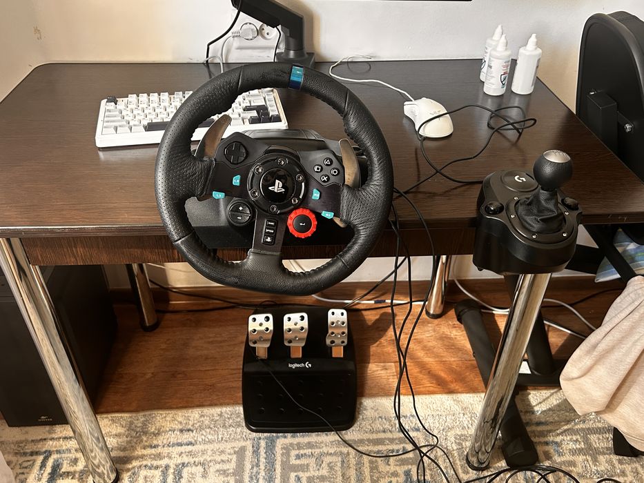 Продам руль logitech g29, игровой руль