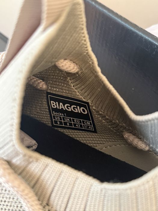 Vand sneakersi Biaggio noi in cutie