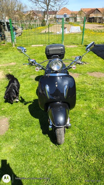 De vânzare scuter evo motors