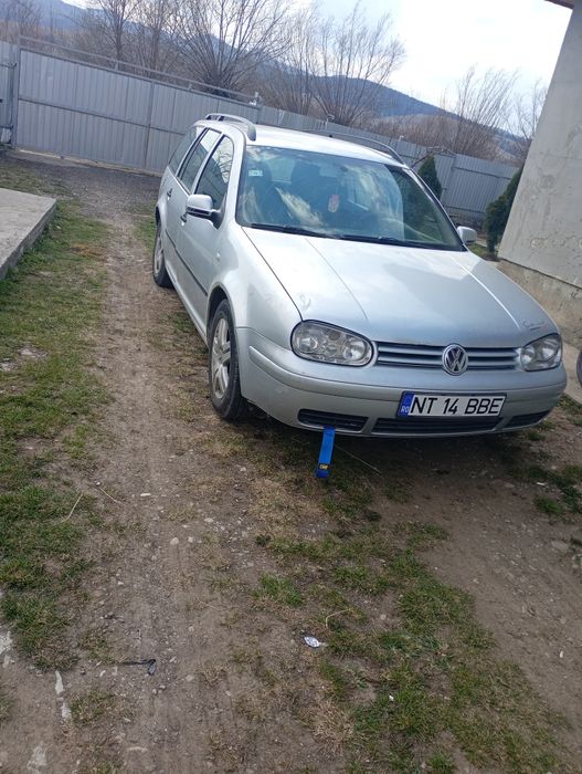 Vând golf 4 mașină buna