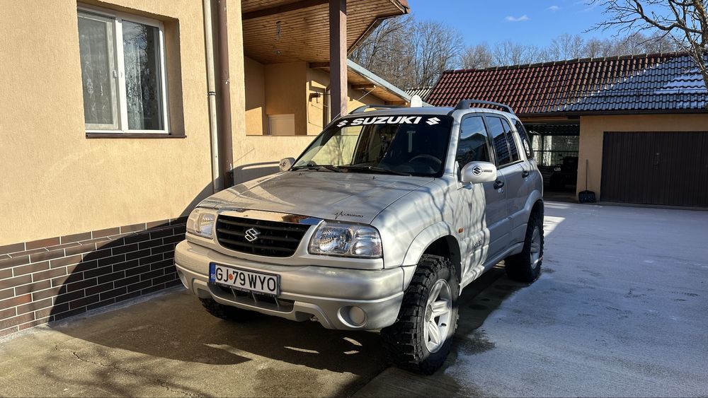 Suzuki Grand Vitara 2.0 benzina automat