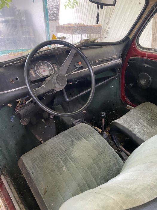 Dezmembrez Zastava 750( fiat 600)complet