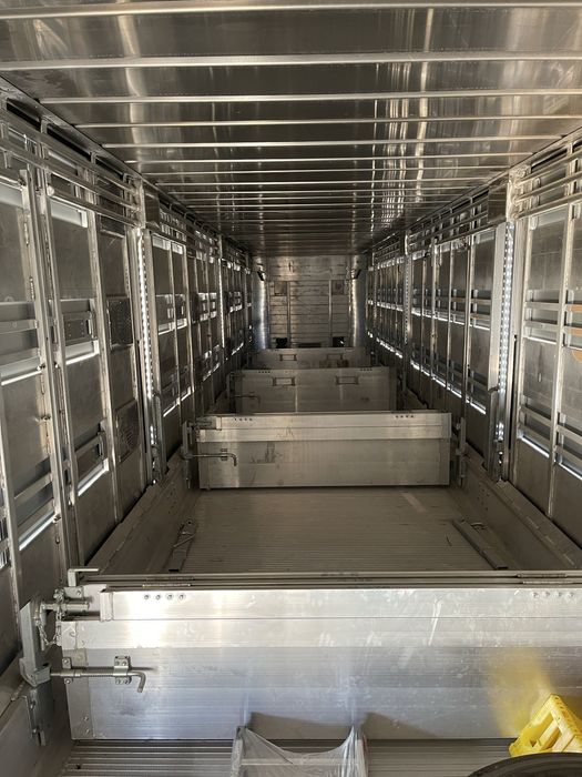 Ferma  zootehnica de porci Noua + Pezzaioli +utilaje; full dotata