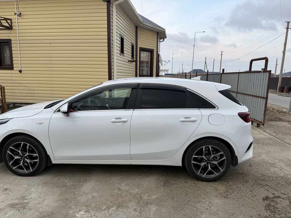 Продается машину Kia Ce’ed