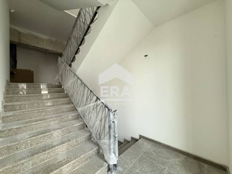 Продава се Тристаен апартамент в София, Кръстова вада - 123 кв.м за 3000 €/кв.м - Снимка #6