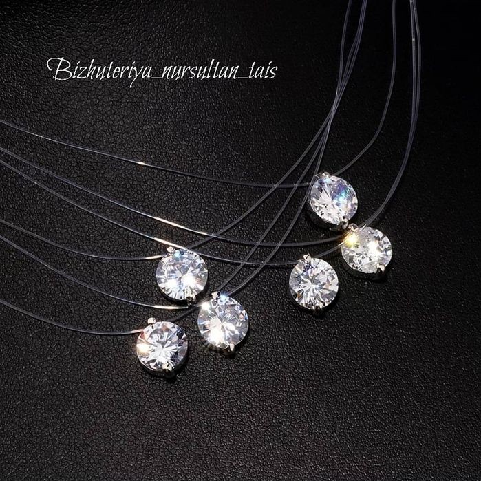 Чокеры на шею, кулон на леске