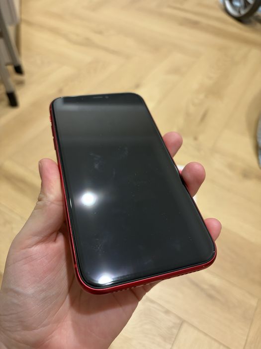 Продам Iphone 11