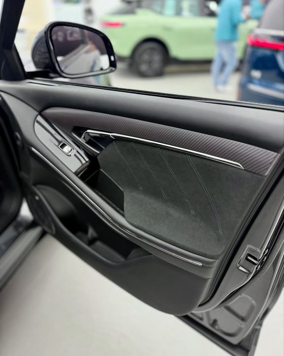 Voyah Free HYBRID 4WD 200km/318 km От 36,500/41,500 В наличии в Ташкен