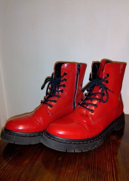 Продавам Обувки  Tamaris