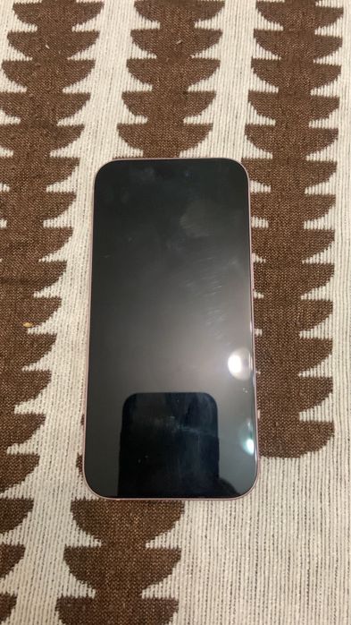 Айфон 15 в идеальном состояний