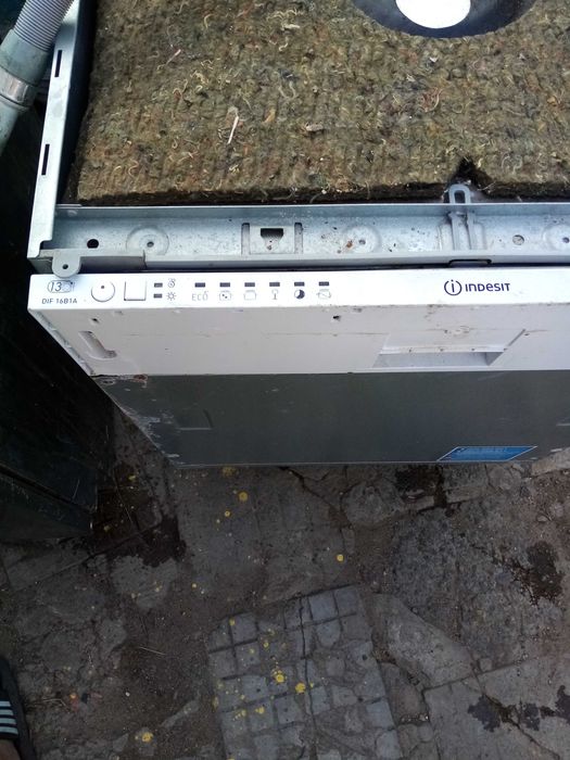 Кошница за съдомиялна