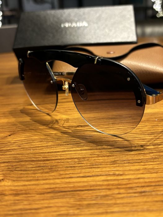 Дамски слънчеви очила-Prada