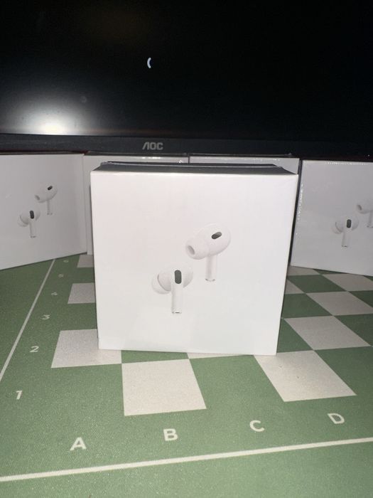 Vand casti AirPods Pro 2 noi sigilate