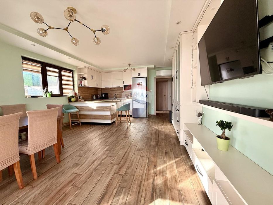 Продава се Къща в Балчик - 350 кв.м за 722 €/кв.м - Снимка #2