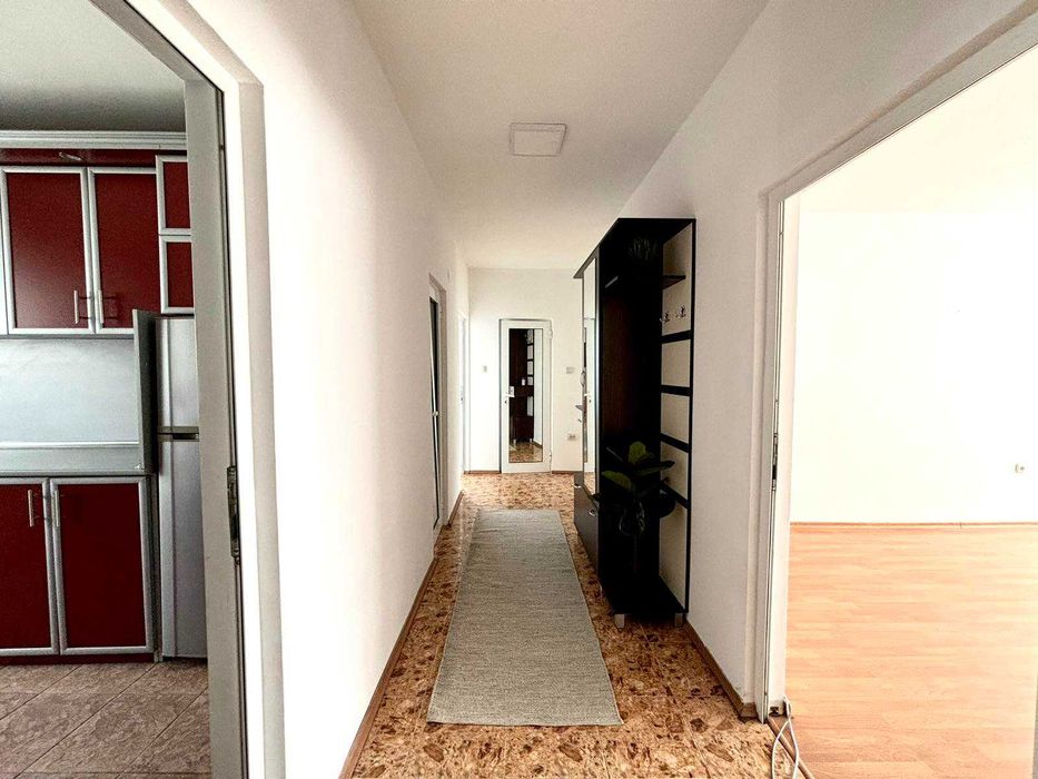 Продава се Тристаен апартамент в Шумен, Пазара - 92 кв.м за 1026 €/кв.м - Снимка #8