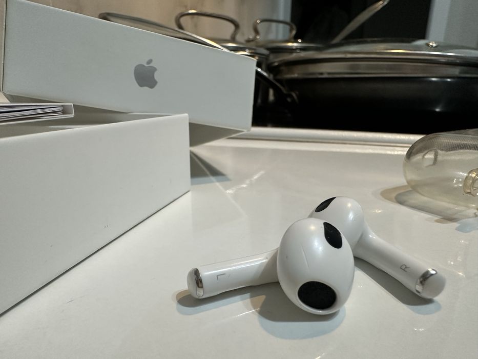 Apple Airpods 3. Оригинал ! Lightning Charging Case