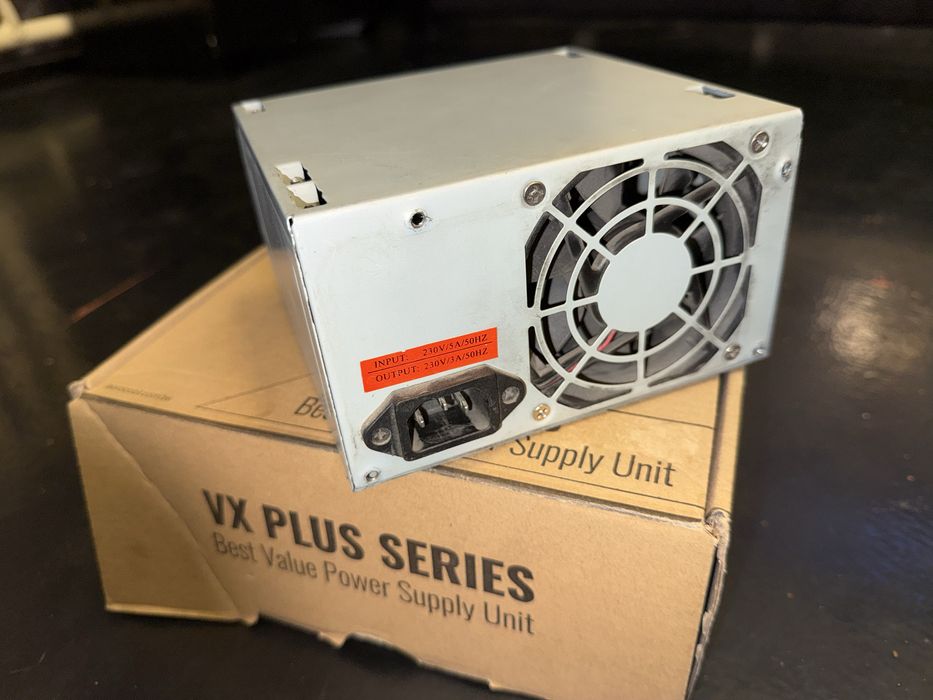 Блок питания Neutron ATX-300 (300W) - рабочий, для ПК