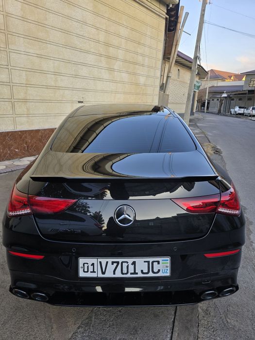 Mercedes benz GLA 200