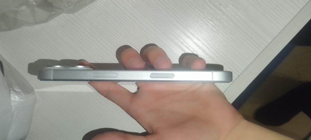 Айфон 16 128 гб акб 100%