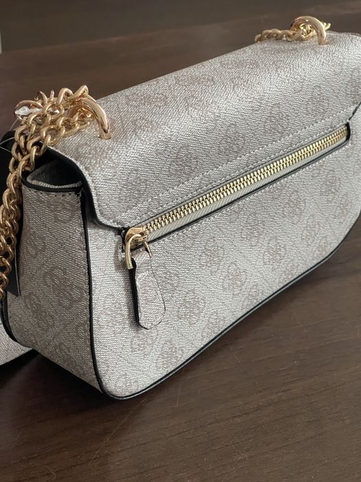 Geanta Guess bej cu logo