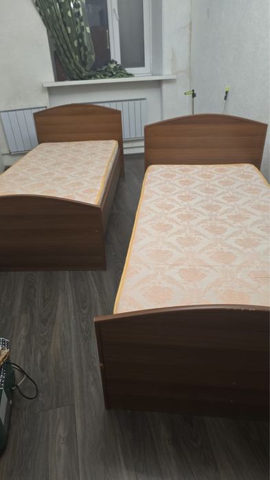 Продам кровати в хорошем состояний