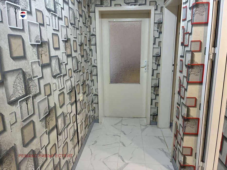 Продава се Едностаен апартамент в Русе, Тракцията - 42 кв.м за 412 €/кв.м - Снимка #6