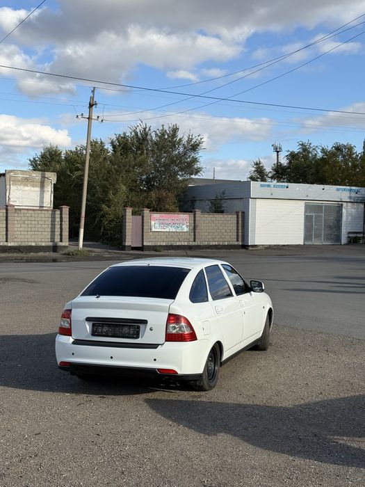 Продам  приору хетчбэк