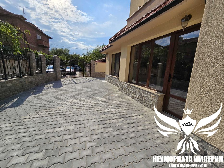 Под наем помещение, ателие, магазин, офис, склад 60кв.м. гр.Асеновград