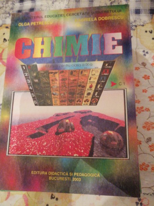 Manuale școlare învățământ