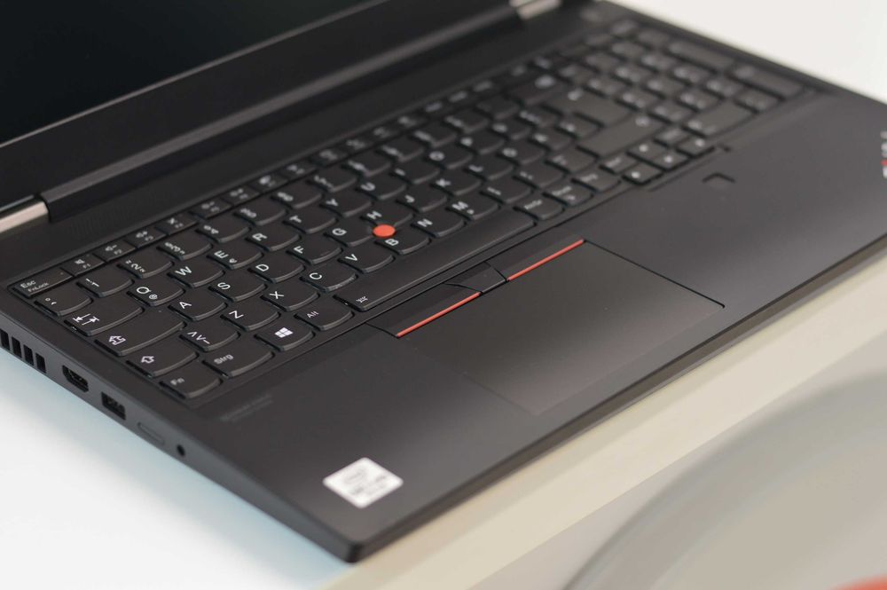 Lenovo ThinkPad P15 - Intel Core i7-10850H / 16GB RAM DDR4 / 1TB SSD NVMe / NVidia Quadro T1000 Mobile / Перфектно състояние / 12 месеца гаранция
