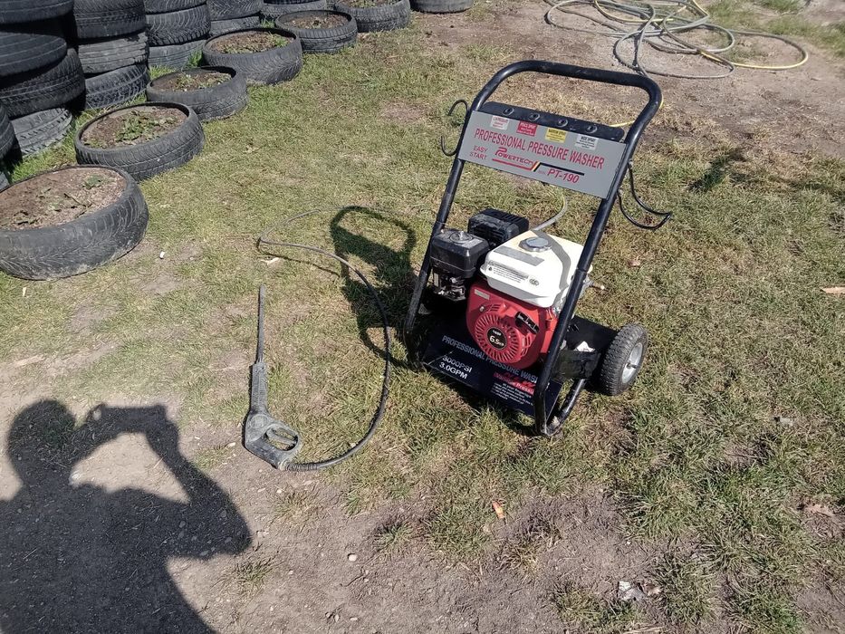 Aparat de spălat cu presiune pe benzină